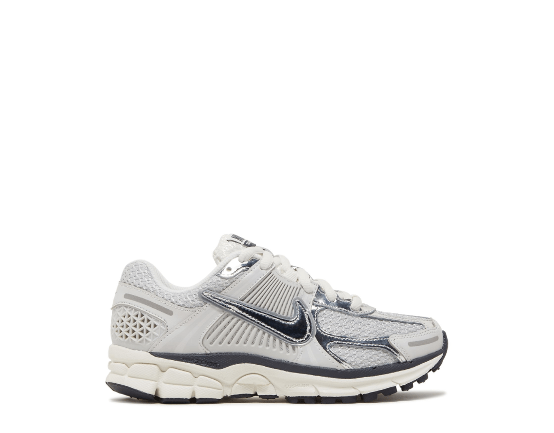 WMNS Nike Air Zoom Vomero 5 'Photon Dust Metallic Silver'